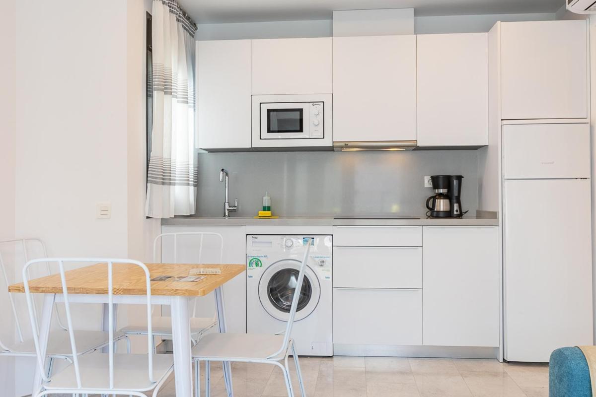 Apartamentos Guerrero 3 Torre Del Mar Bagian luar foto
