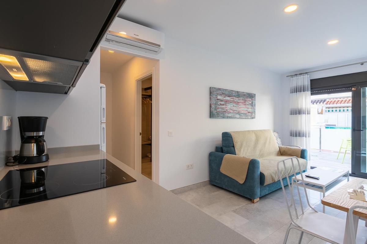 Apartamentos Guerrero 3 Torre Del Mar Bagian luar foto