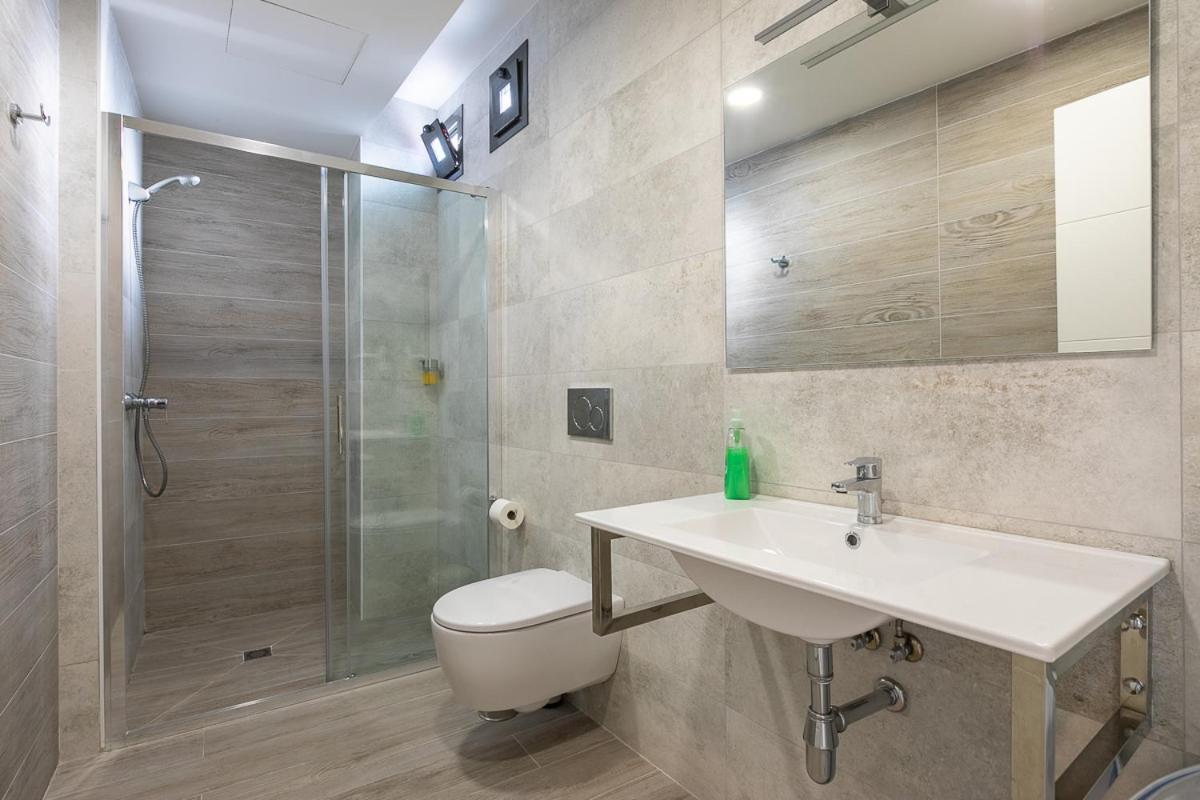 Apartamentos Guerrero 3 Torre Del Mar Bagian luar foto